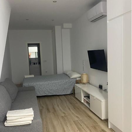 Ds Loft En Malaga A 5 Min De La Playa Andando Appartement Buitenkant foto